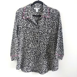 VINTAGE Anna and Frank 100% Silk Blouse Black and White Animal Print L